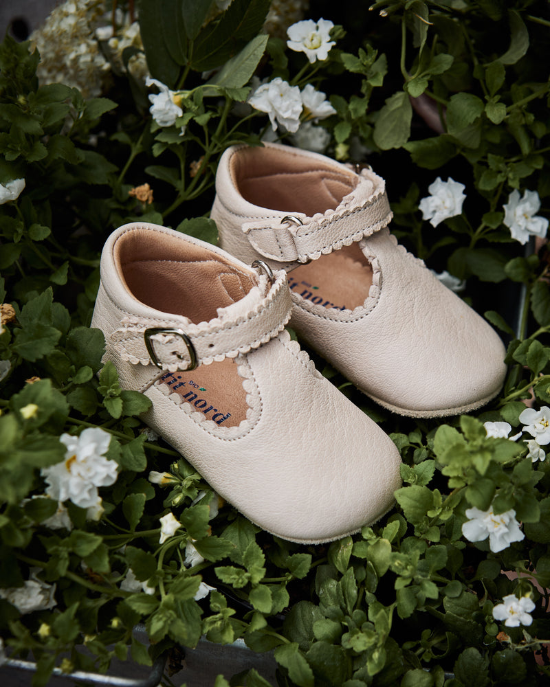 Petit Nord Baby Scallop T-bar Indoor Shoes Cream 052