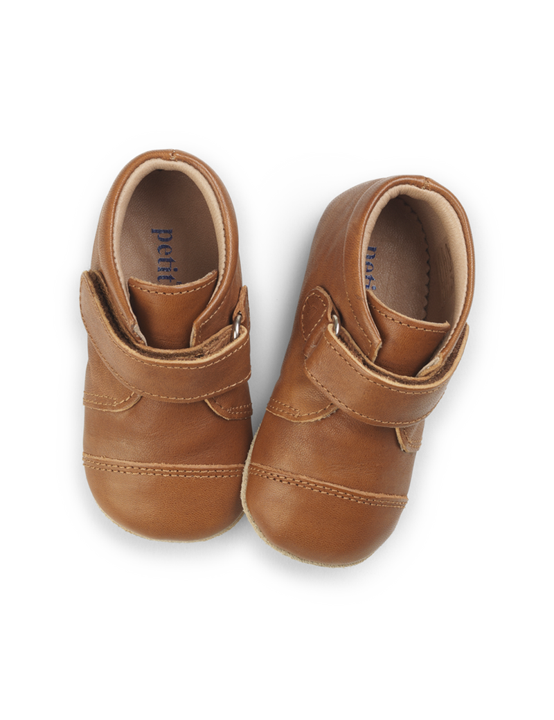 Petit Nord Shoe with Velcro Indoor Shoes Cognac 002