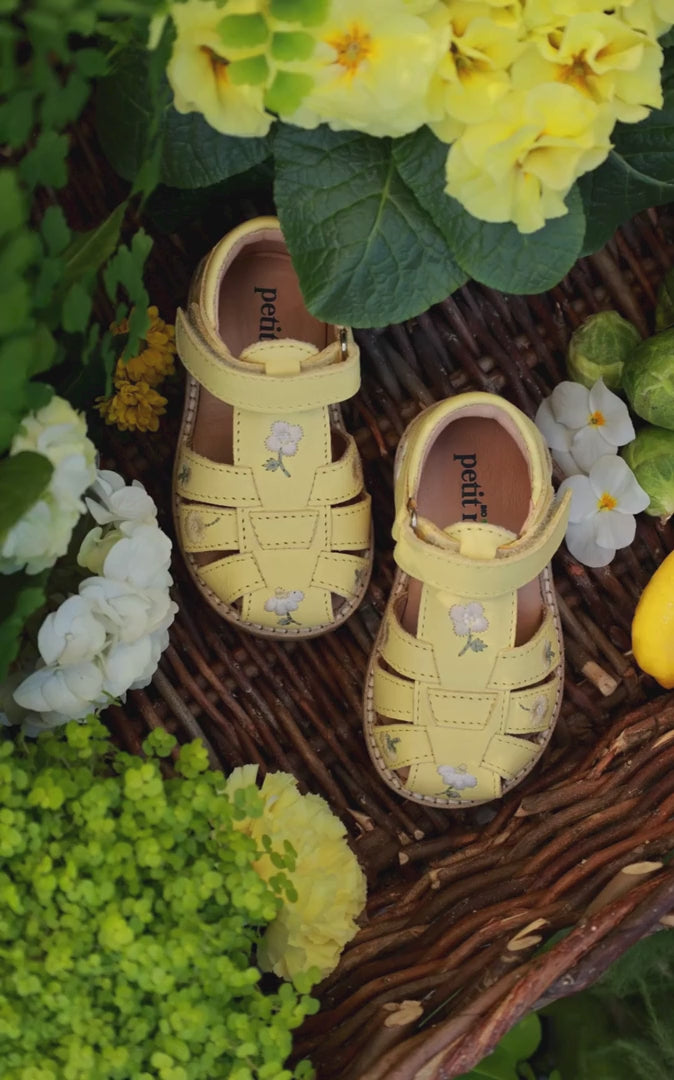 Petit Nord Flower Classic Sandal Sandals Lemon Meringue 051