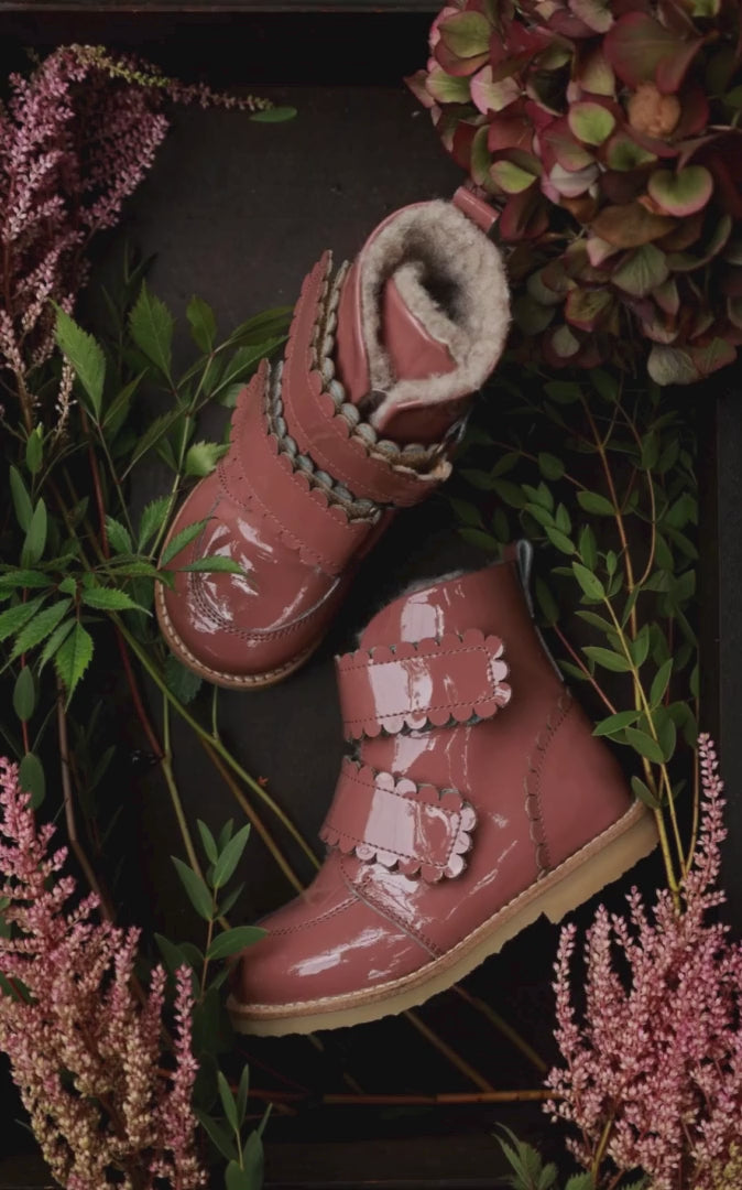 Petit Nord Scallop Winter Boot Winter Boots Rose Clay Patent 091