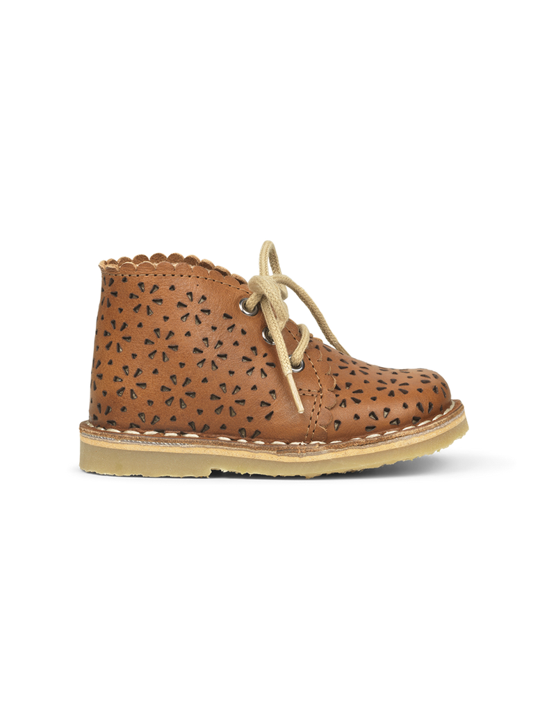 Petit Nord Scallop Boot Flower Low Boot Shoes Cognac 002